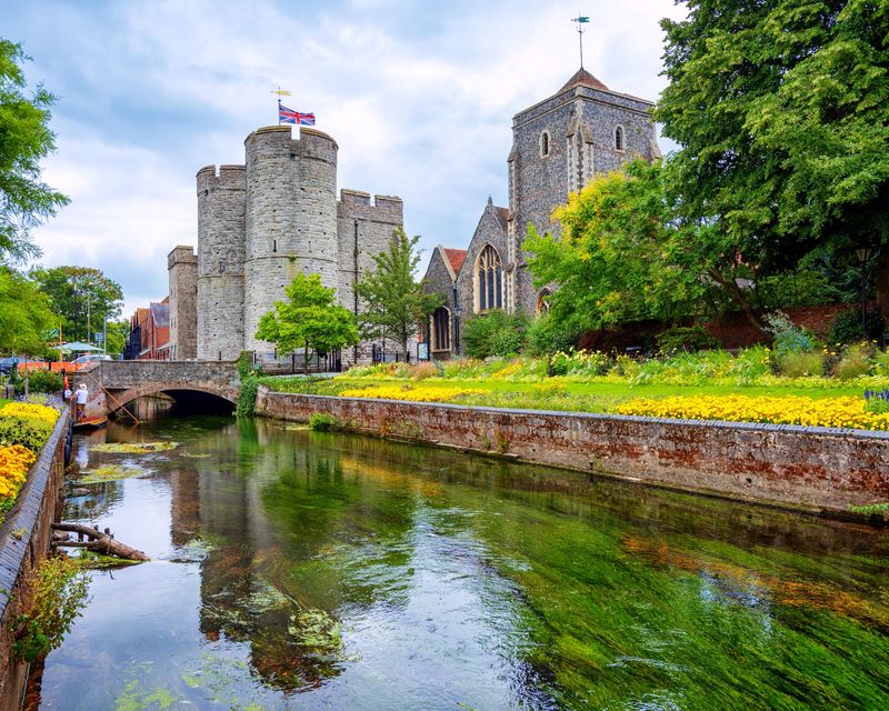 CANTERBURY SOGGIORNO STUDIO.jpeg